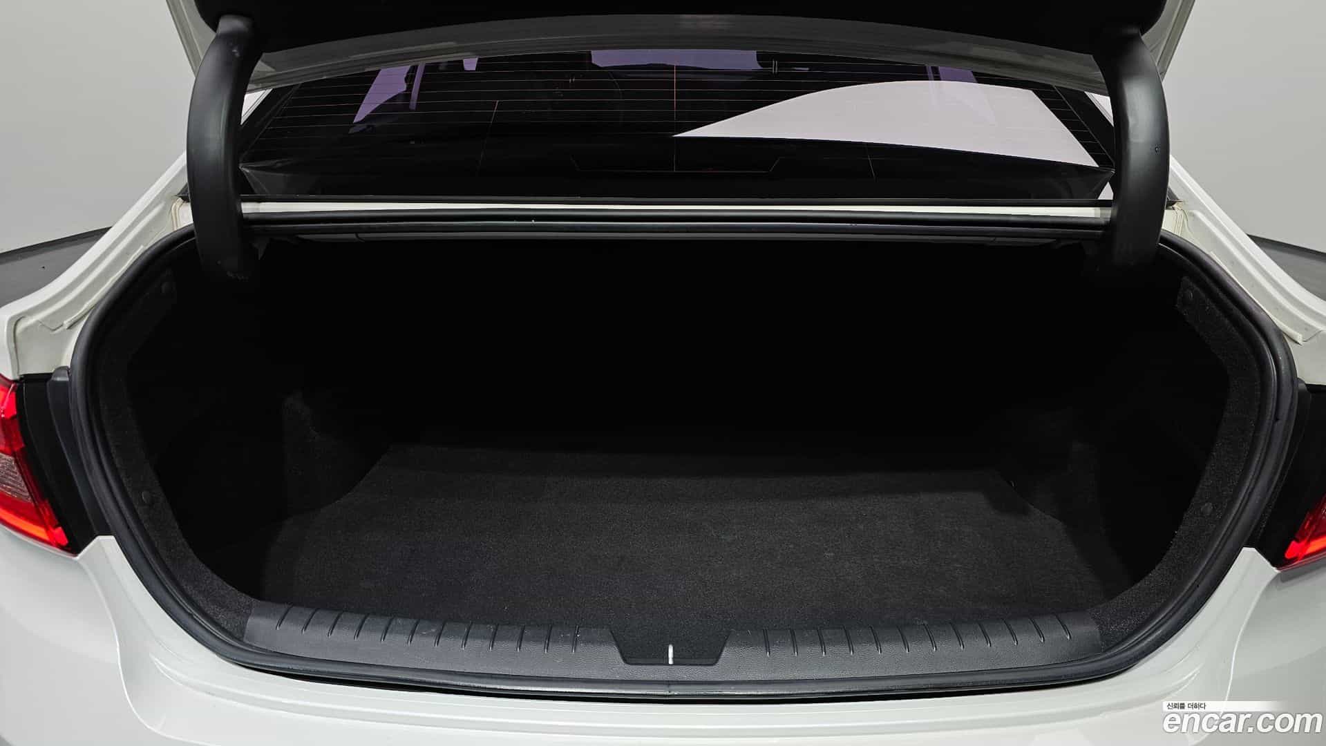 Sonata Hyundai 2014.8-OPTION-024