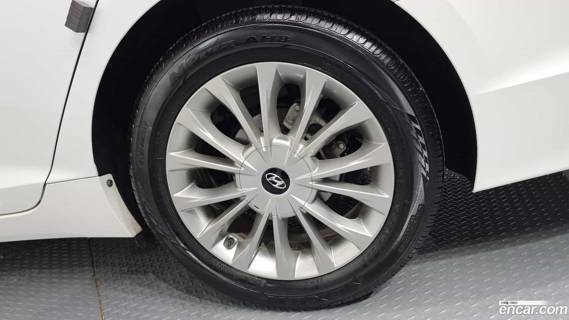 Sonata Hyundai 2014.8-OUTER-031