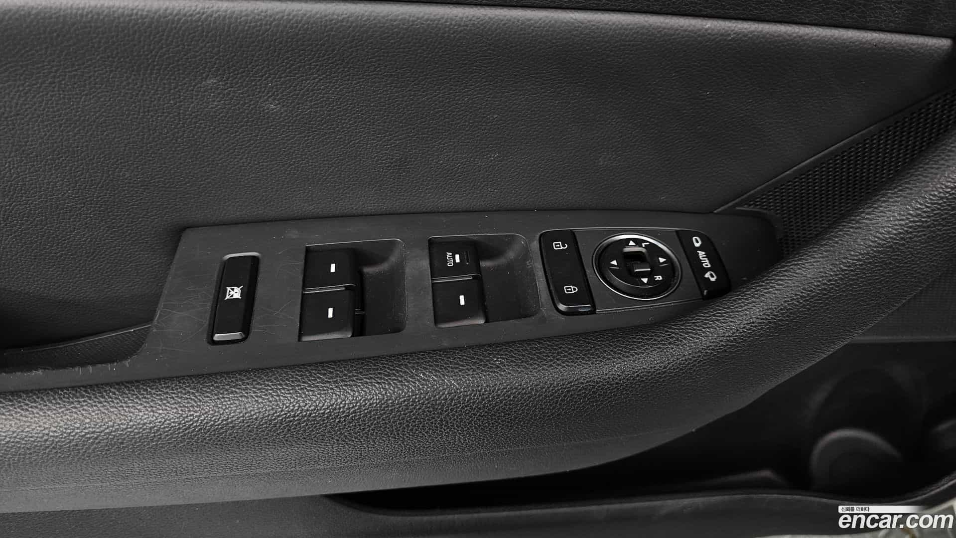 Sonata Hyundai 2014.8-OPTION-045