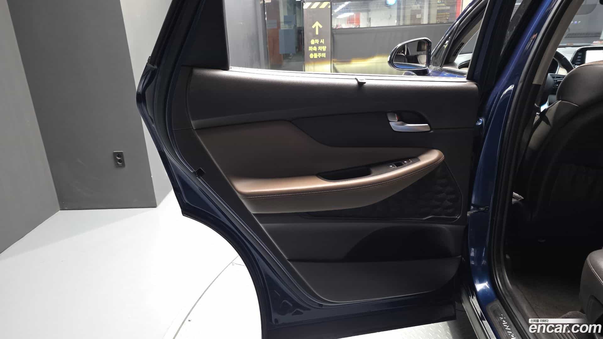 Santafe Hyundai 2018.9-INNER-035