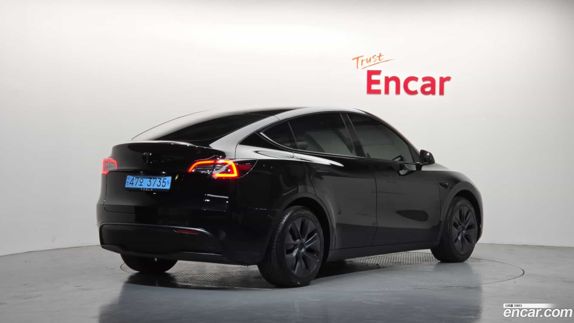 Model Y Tesla 2024.5-OUTER-002