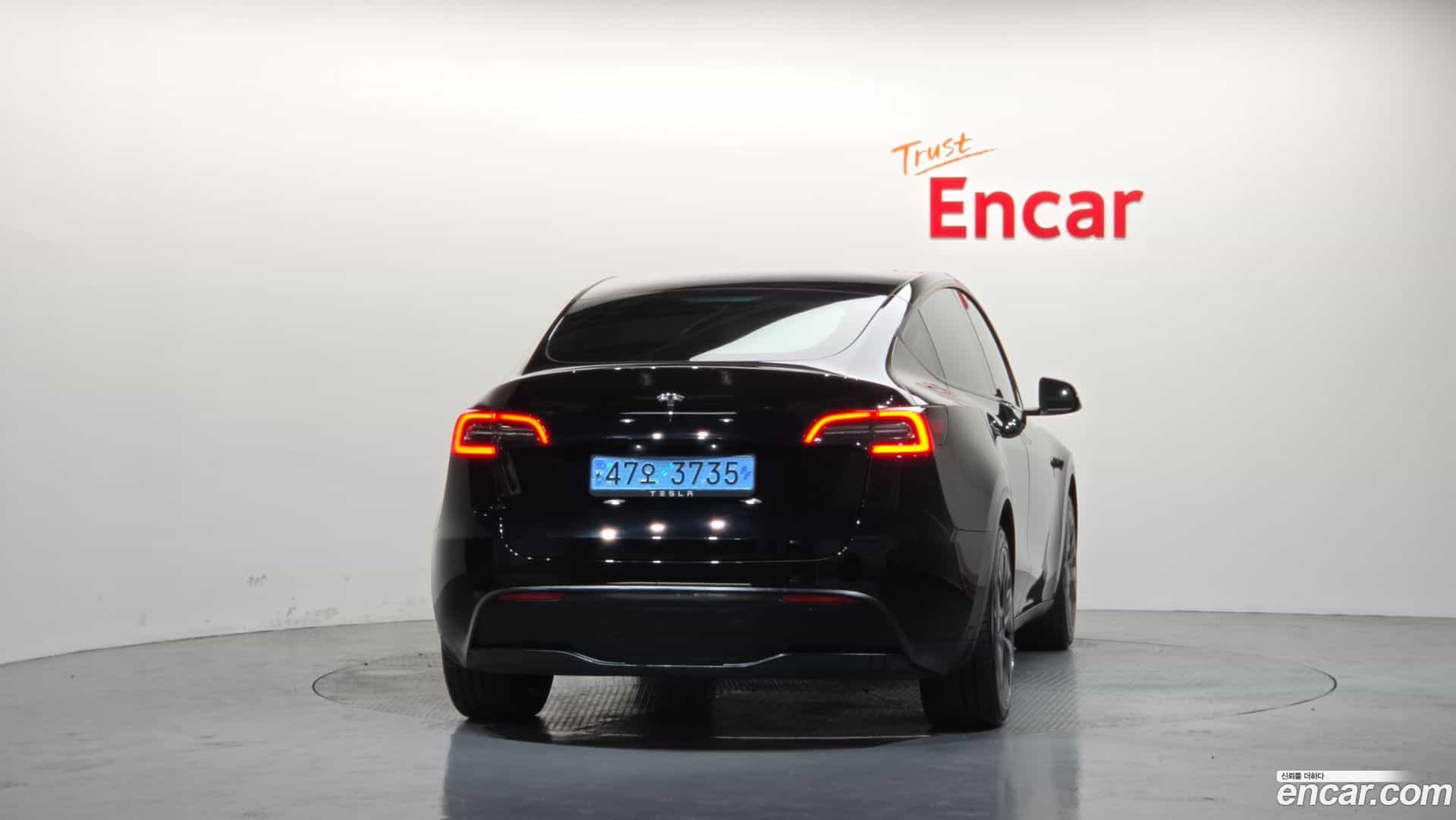 Model Y Tesla 2024.5-OUTER-004