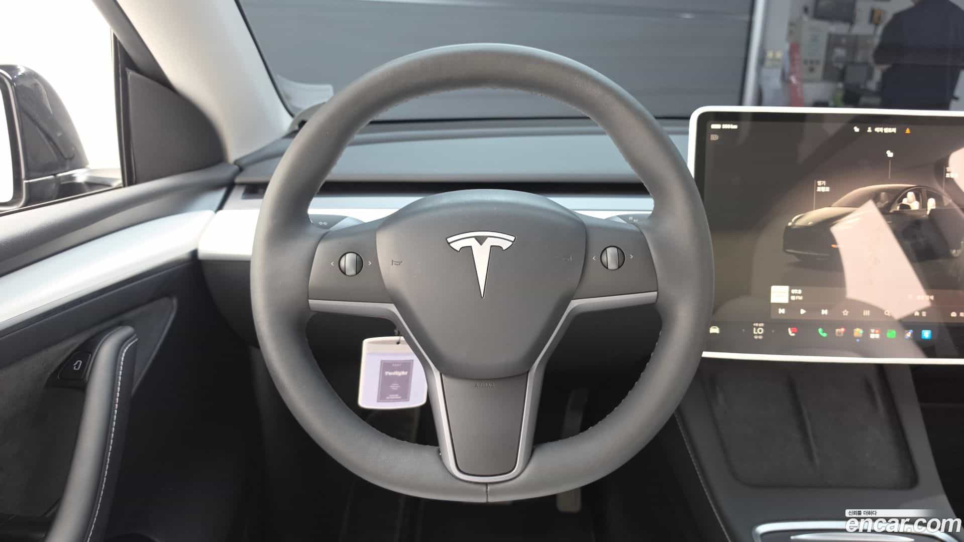 Model Y Tesla 2024.5-OPTION-017
