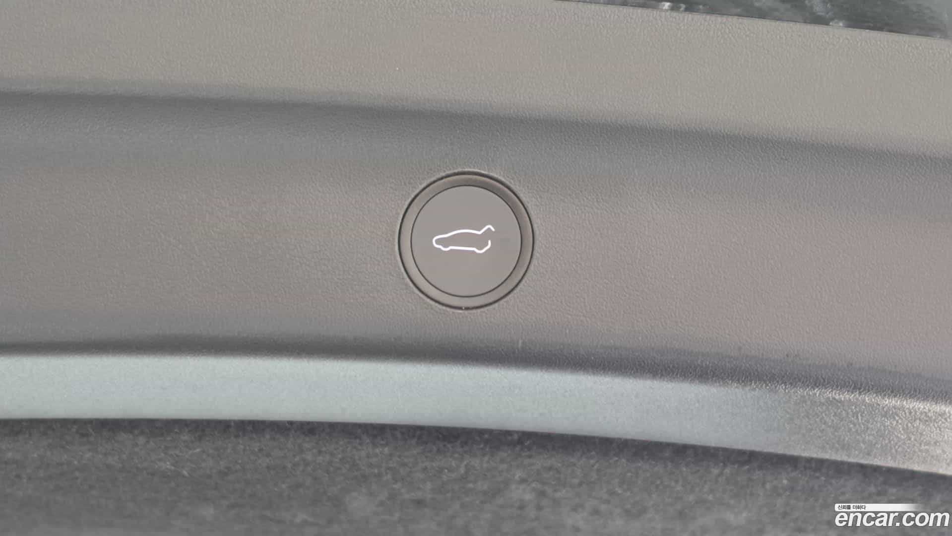 Model Y Tesla 2024.5-OPTION-040