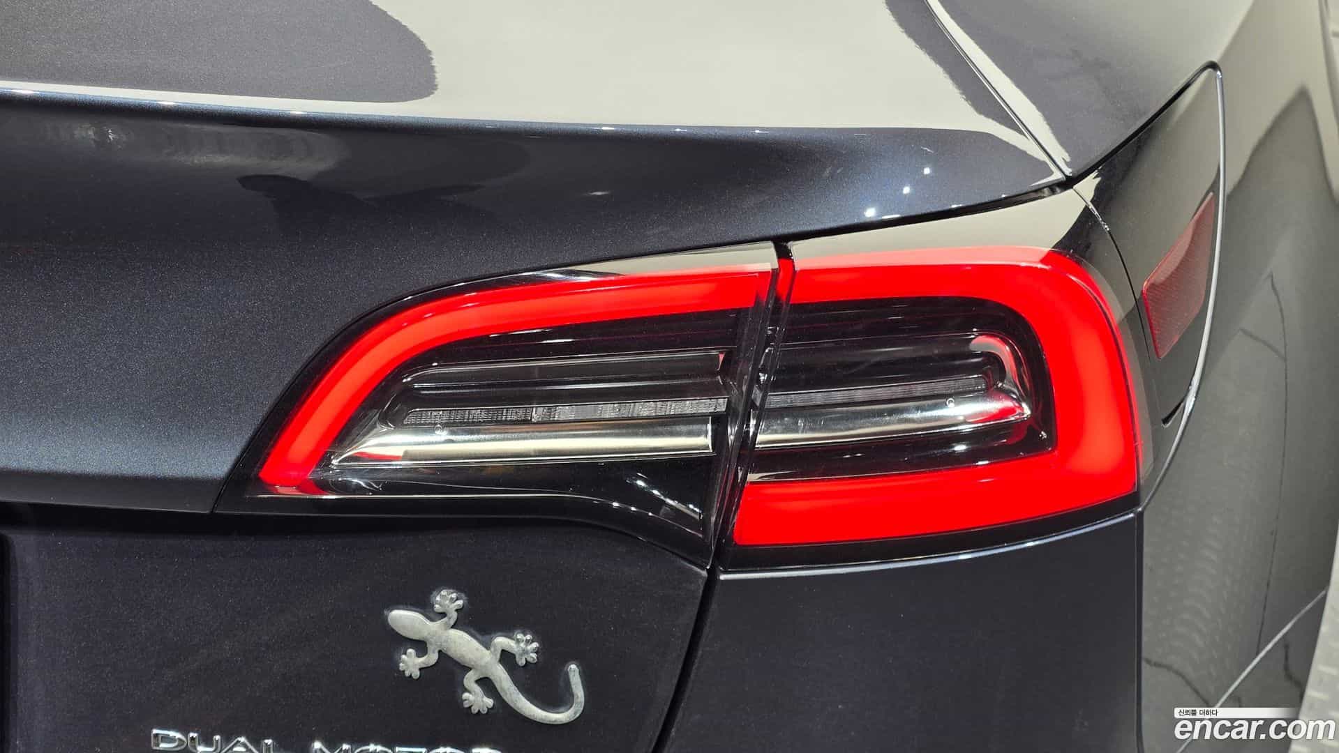 Model 3 Tesla 2020.8-OUTER-033