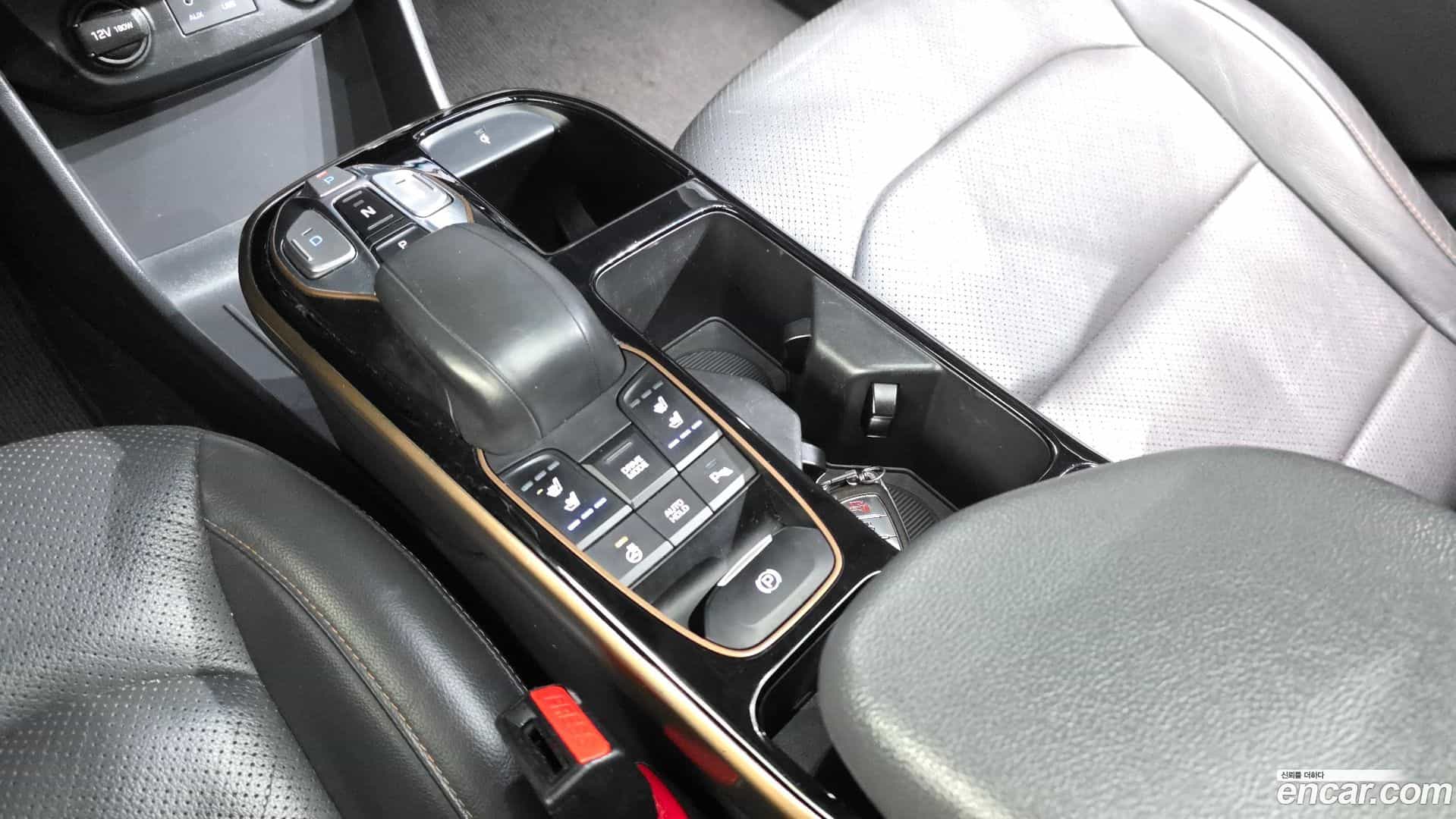 Ioniq Hyundai 2018.2-INNER-009