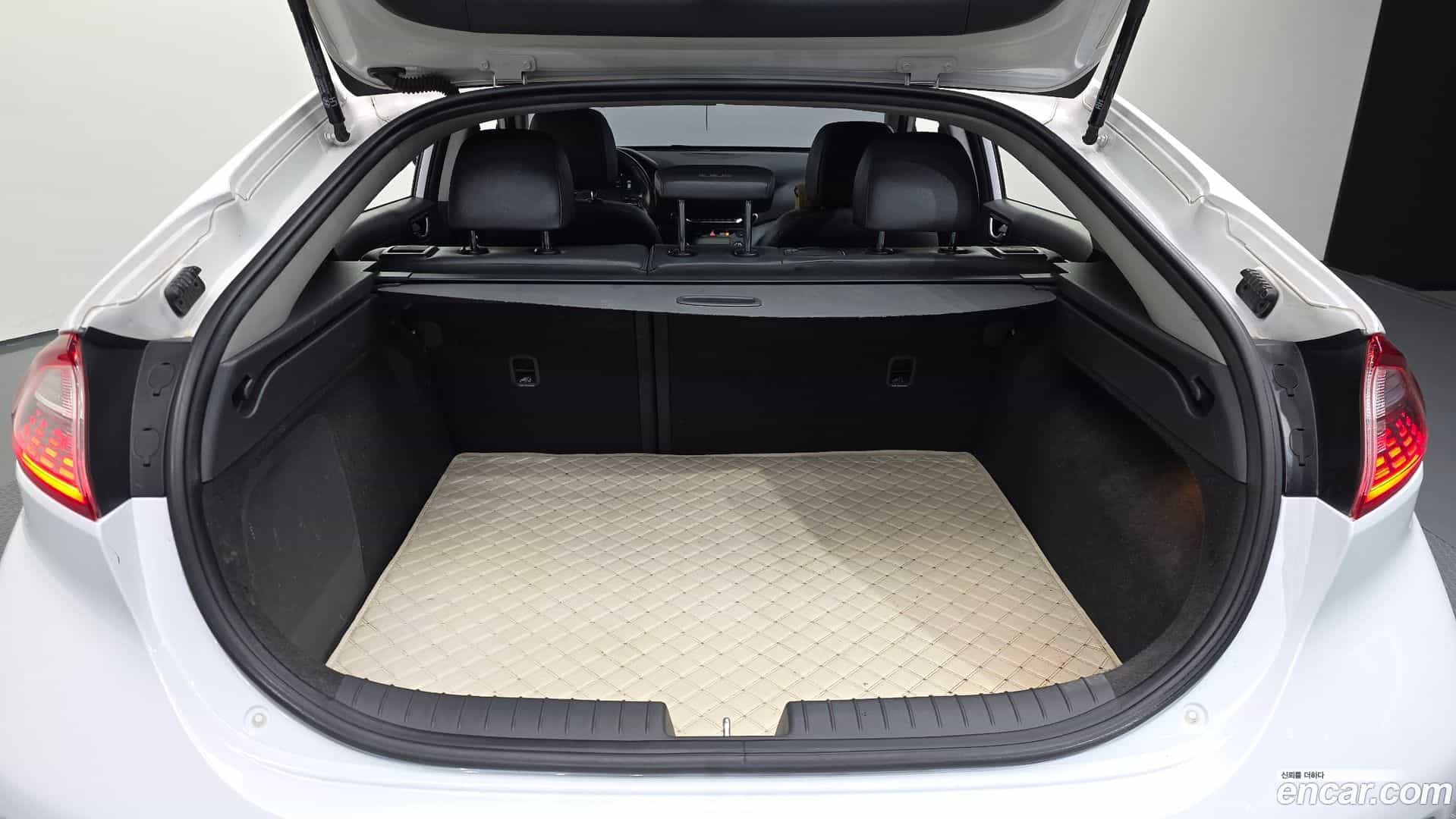 Ioniq Hyundai 2018.2-OPTION-024