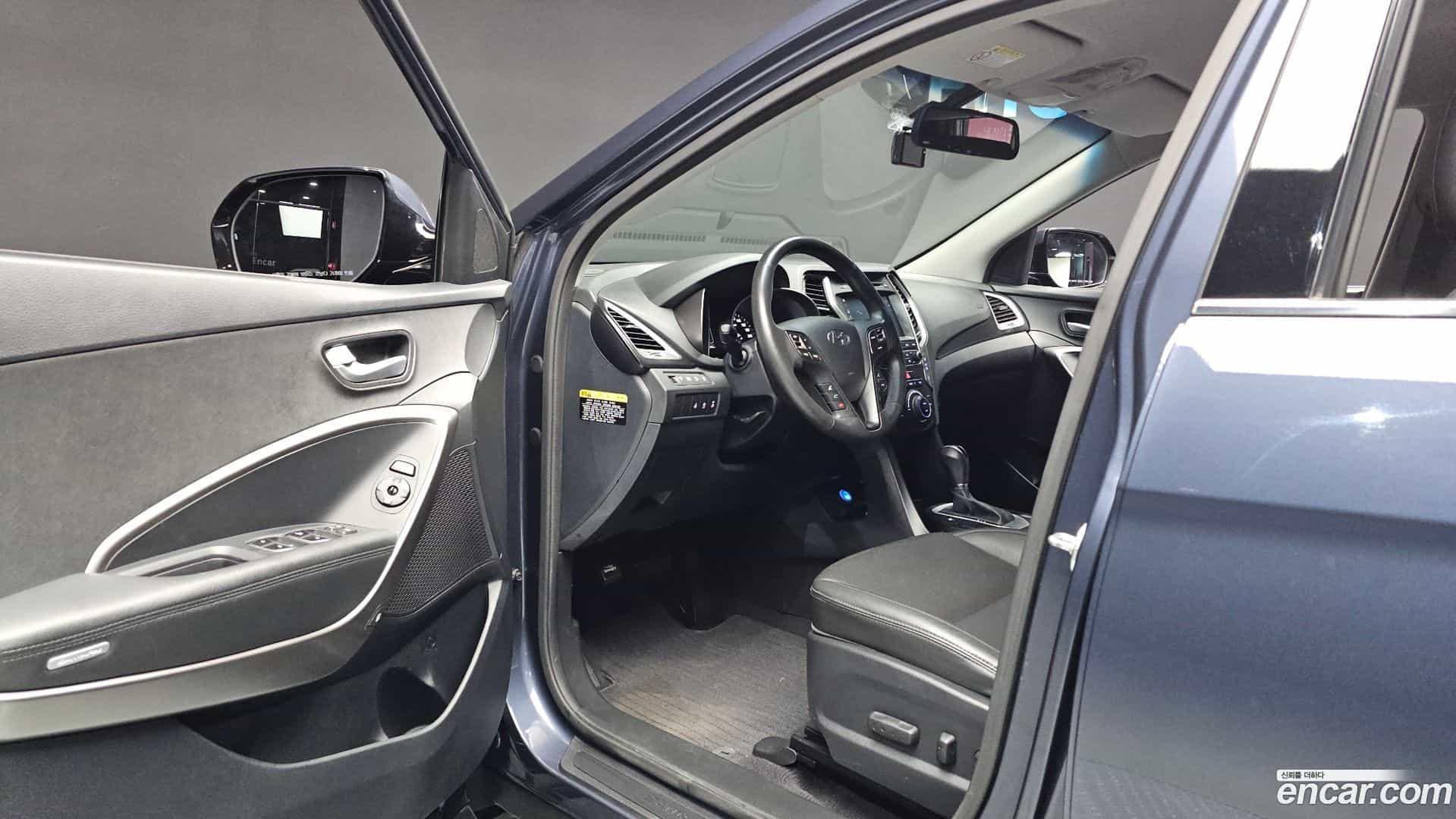 Santafe Hyundai 2016.9-INNER-010
