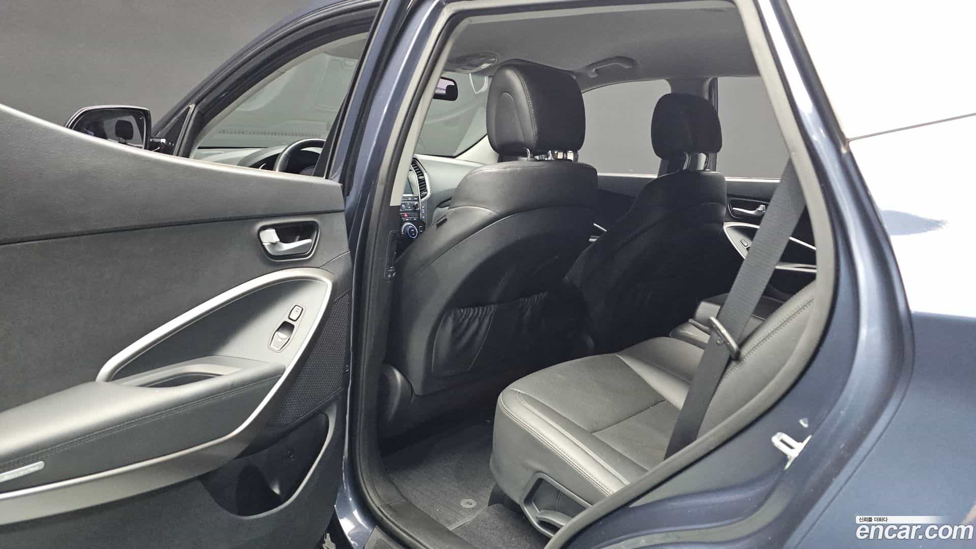 Santafe Hyundai 2016.9-OPTION-015