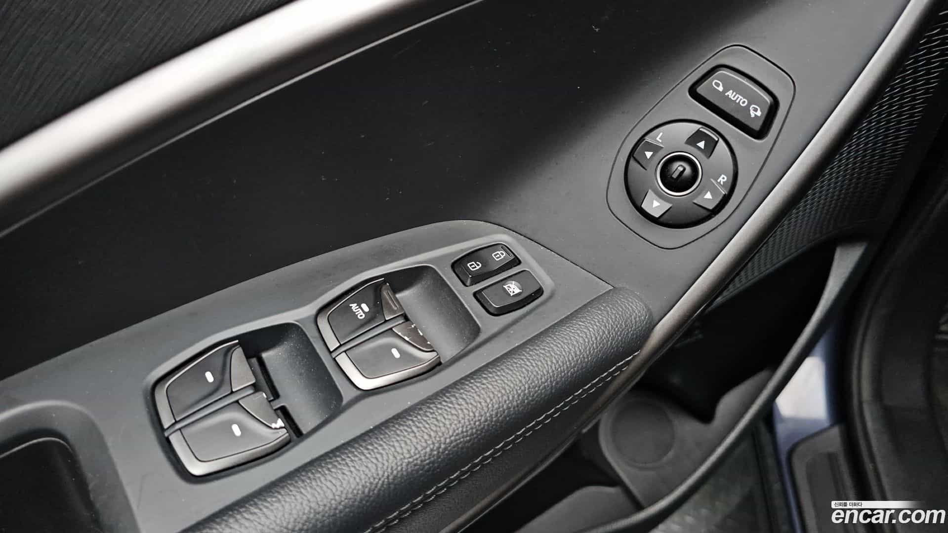 Santafe Hyundai 2016.9-OPTION-017