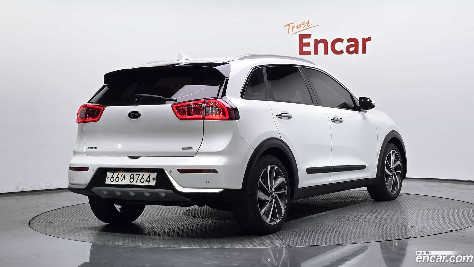 Niro Kia 2018.2-OUTER-002