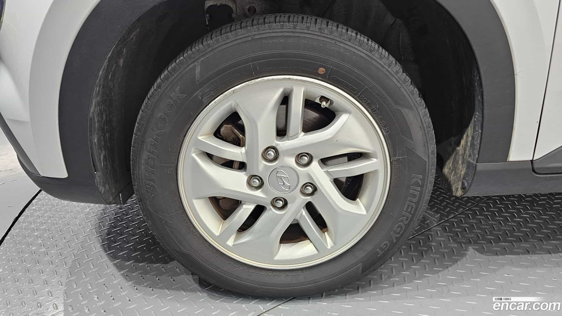 Venue Hyundai 2022.9-OUTER-005