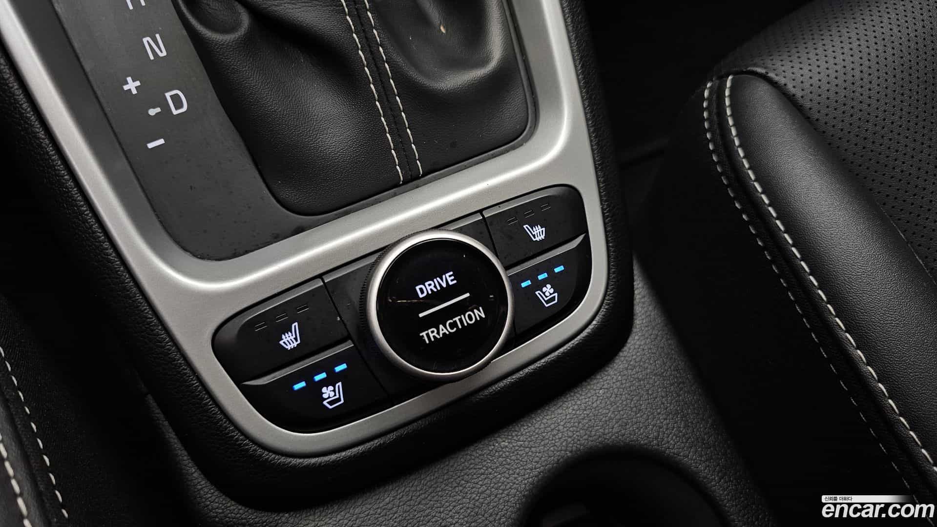 Venue Hyundai 2022.9-OPTION-042