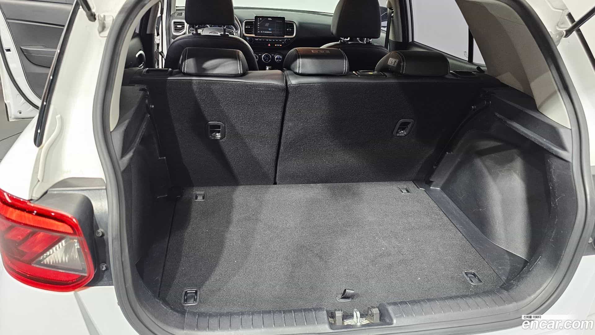 Venue Hyundai 2022.9-OPTION-046