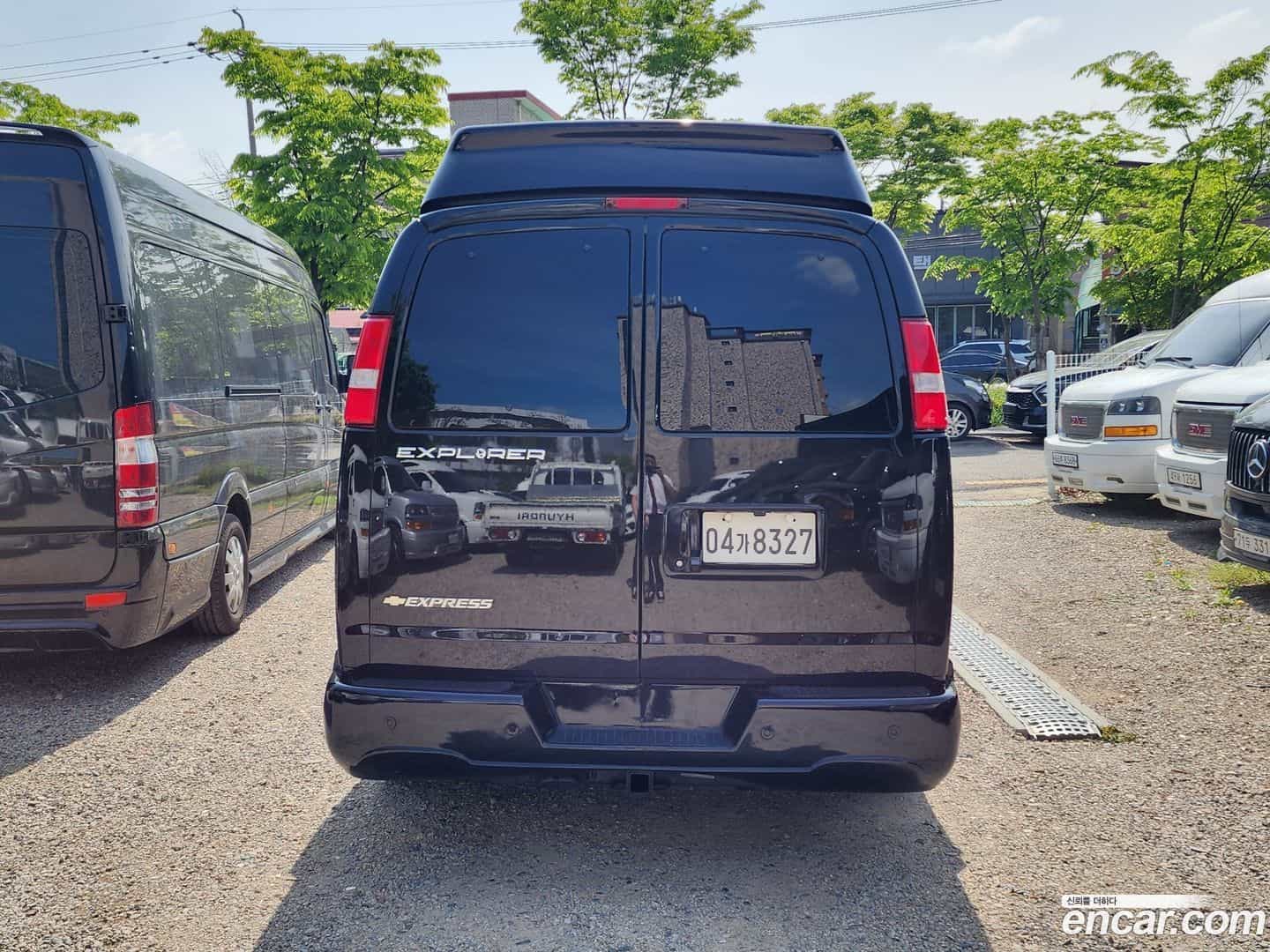 Express Van Chevrolet 2018.3-OUTER-004