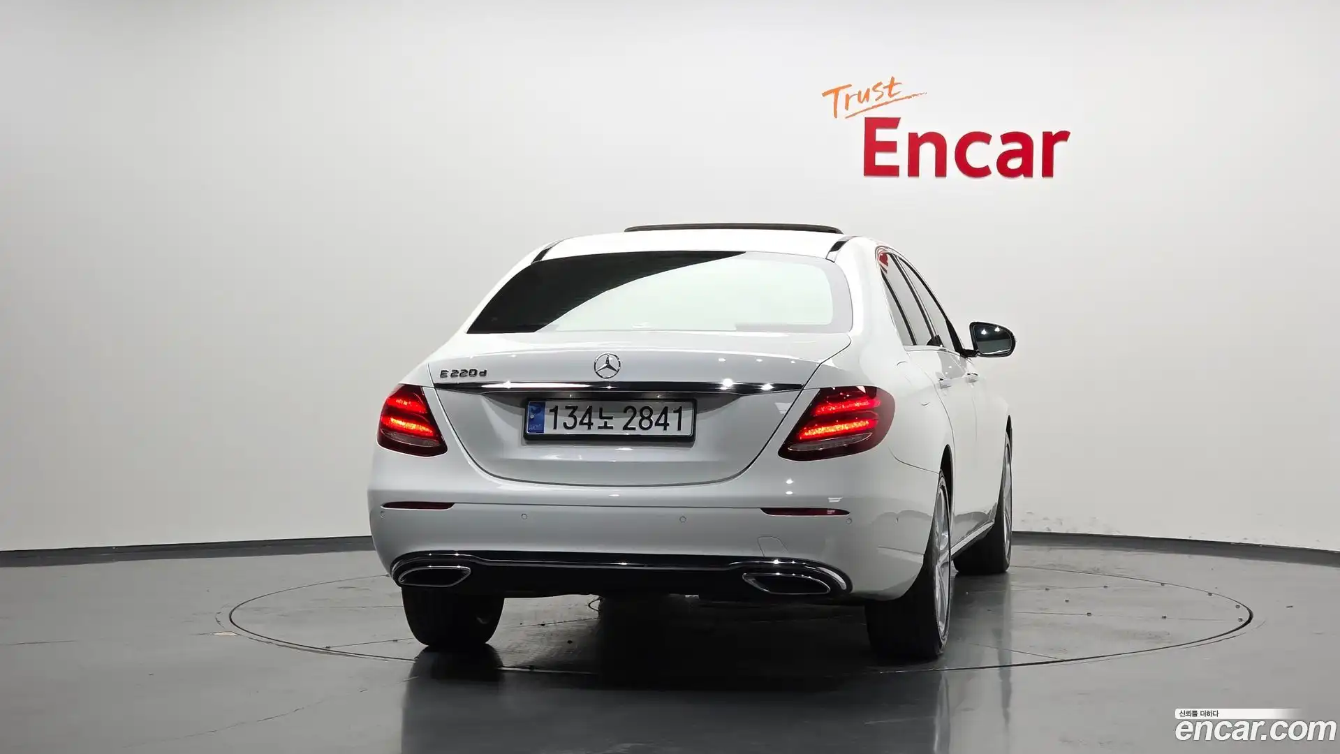 E-Class Mercedes-Benz 2018.3-OUTER-004