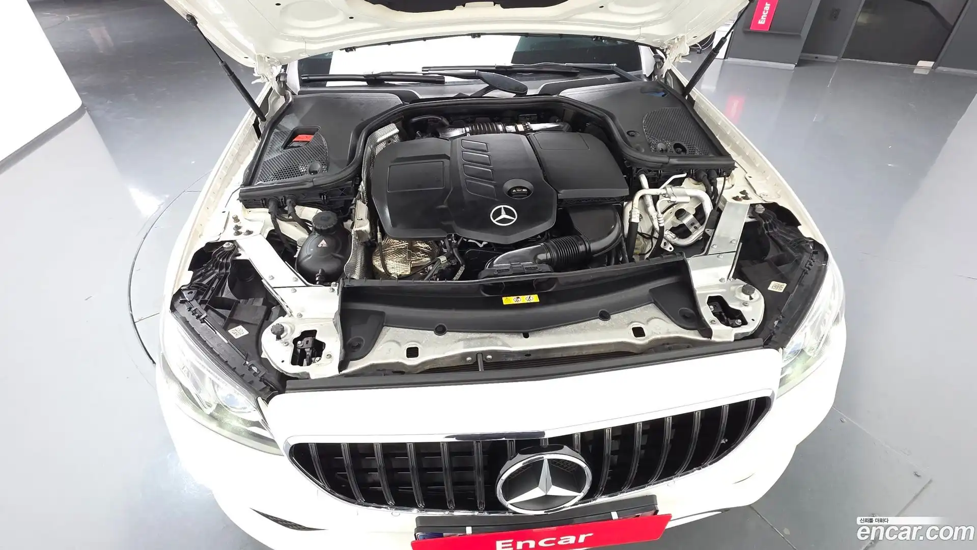 E-Class Mercedes-Benz 2018.3-OUTER-006