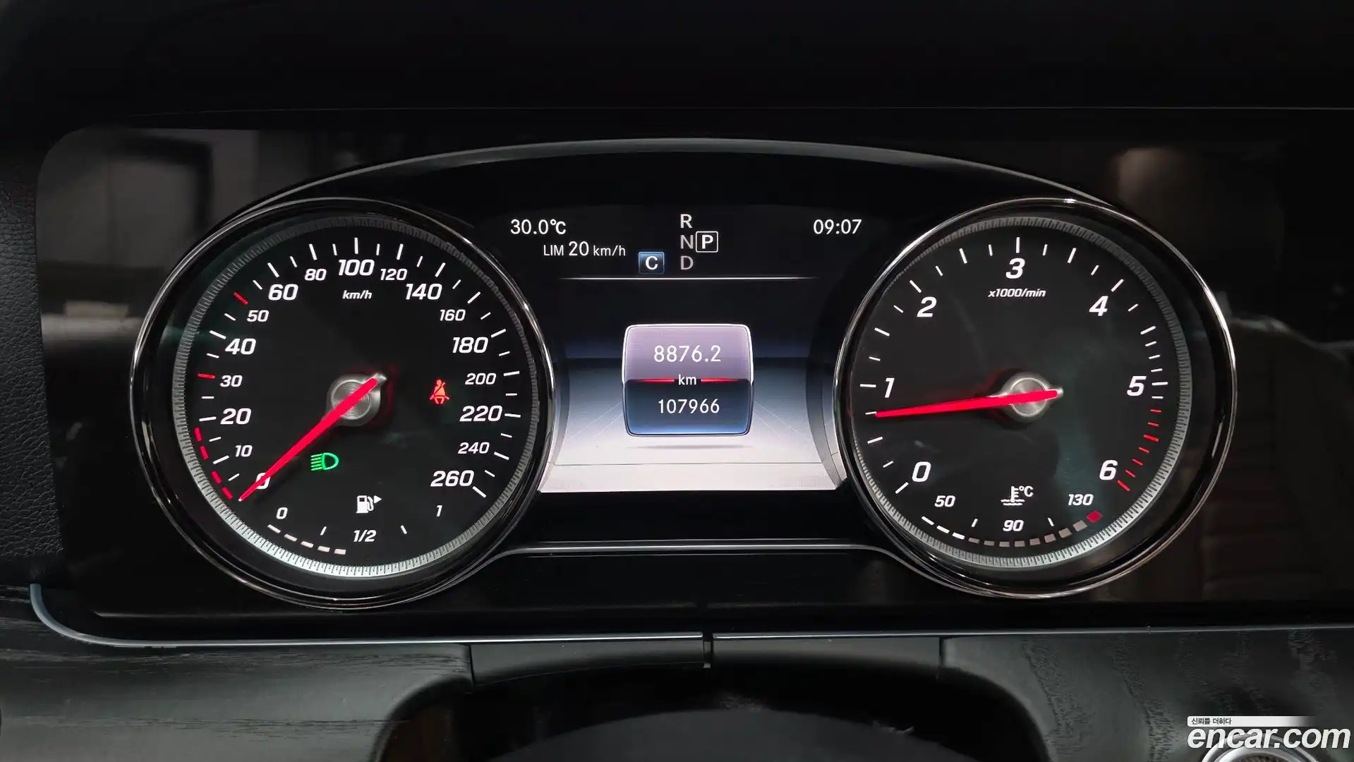 E-Class Mercedes-Benz 2018.3-INNER-008