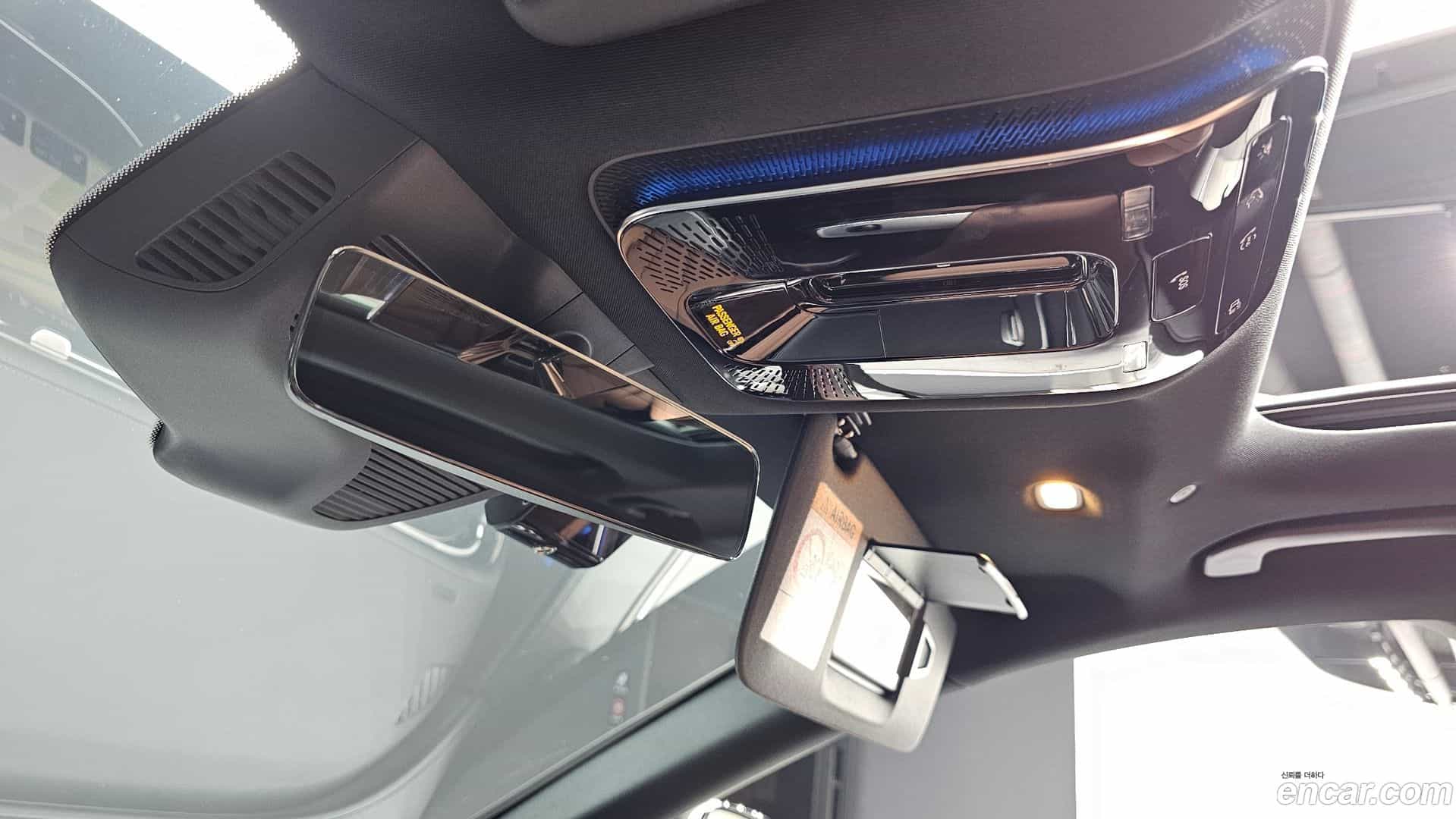 E-Class Mercedes-Benz 2025.10-OPTION-041