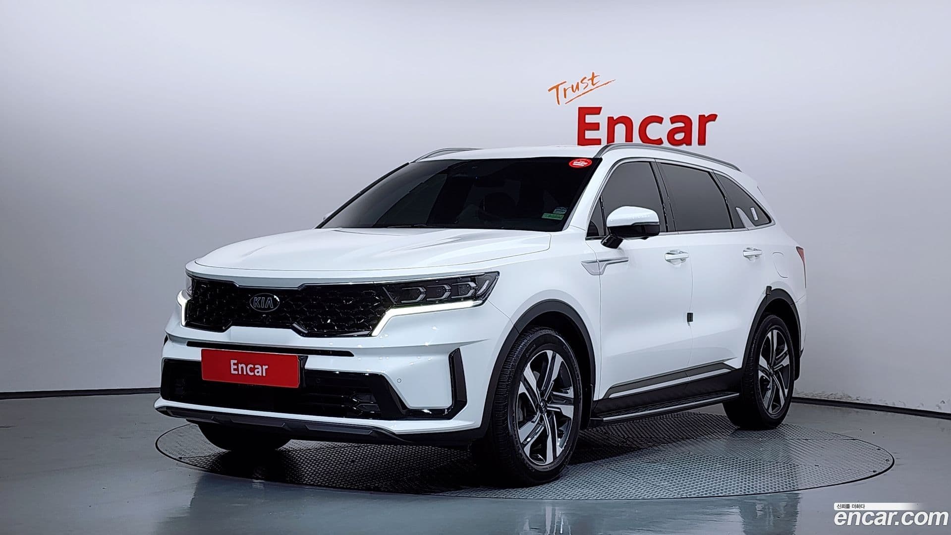 Main__Slider__Photo:Sorento Kia 2020.6-0