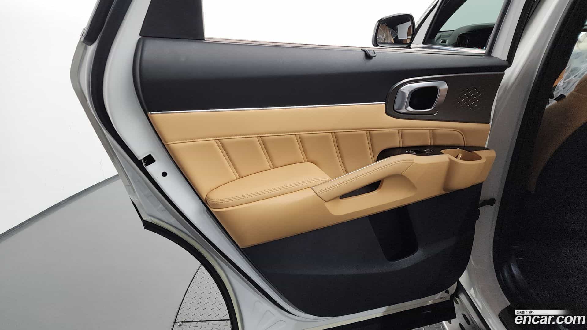 Sorento Kia 2020.6-INNER-035