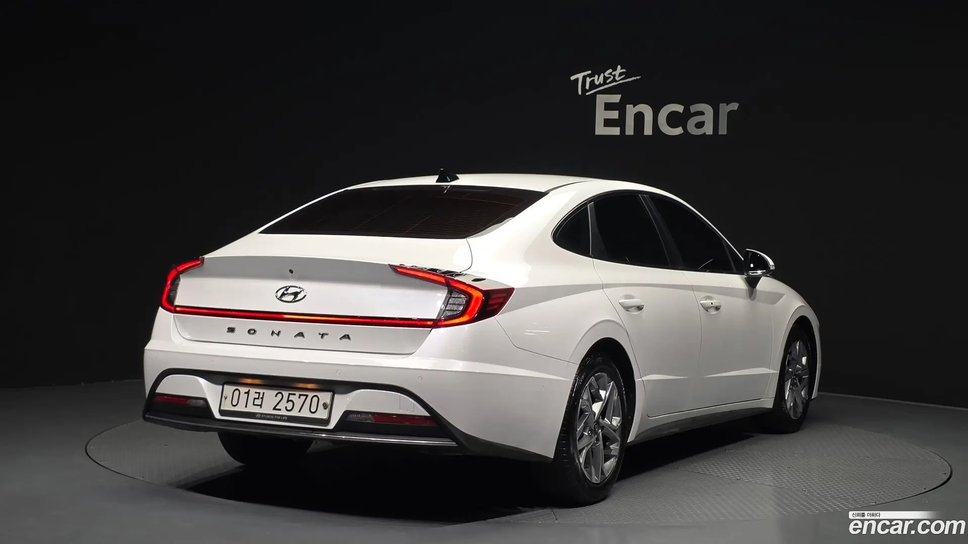 Main__Slider__Photo:Sonata Hyundai 2019.4-1