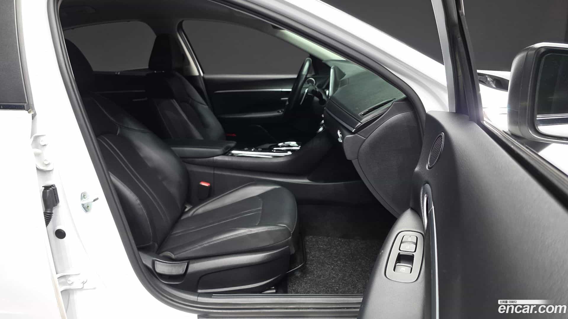 Sonata Hyundai 2019.4-OPTION-015