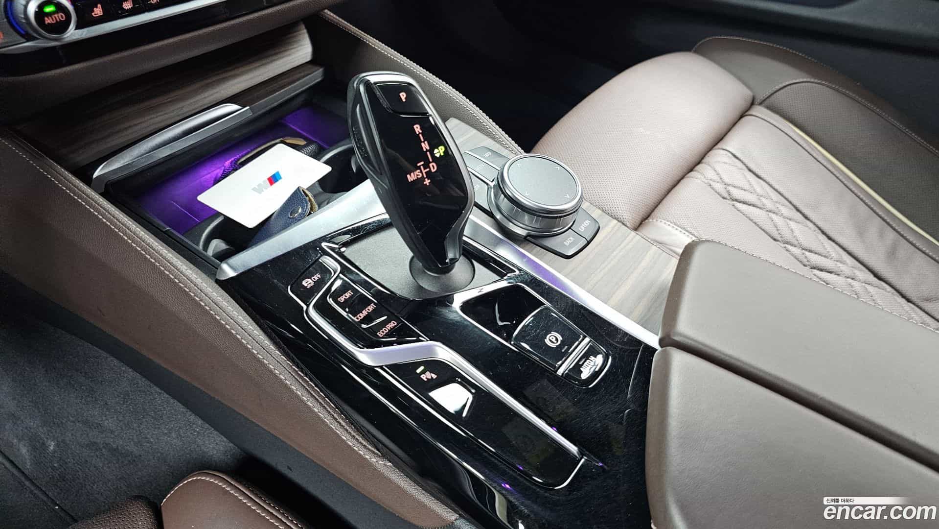 5-Series BMW 2021.4-INNER-009