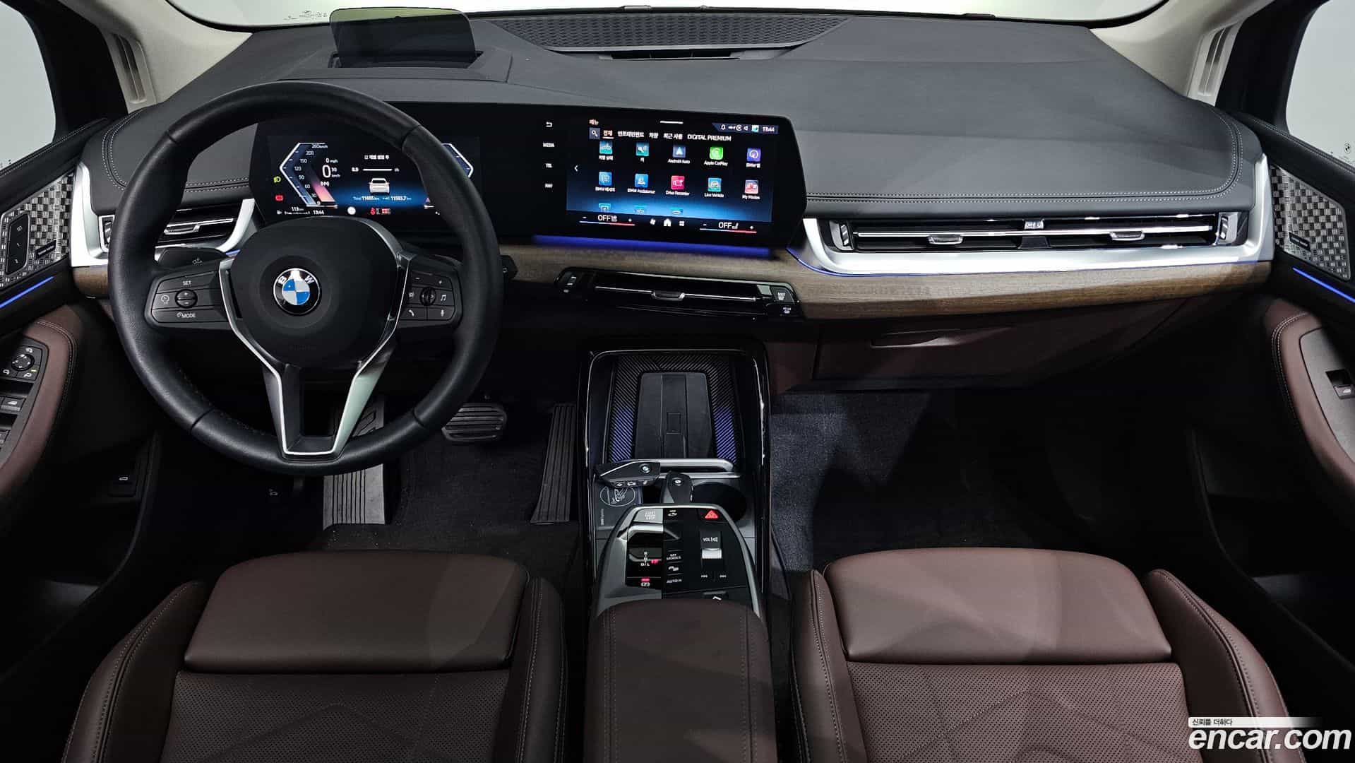 2-Series BMW 2024.11-INNER-007