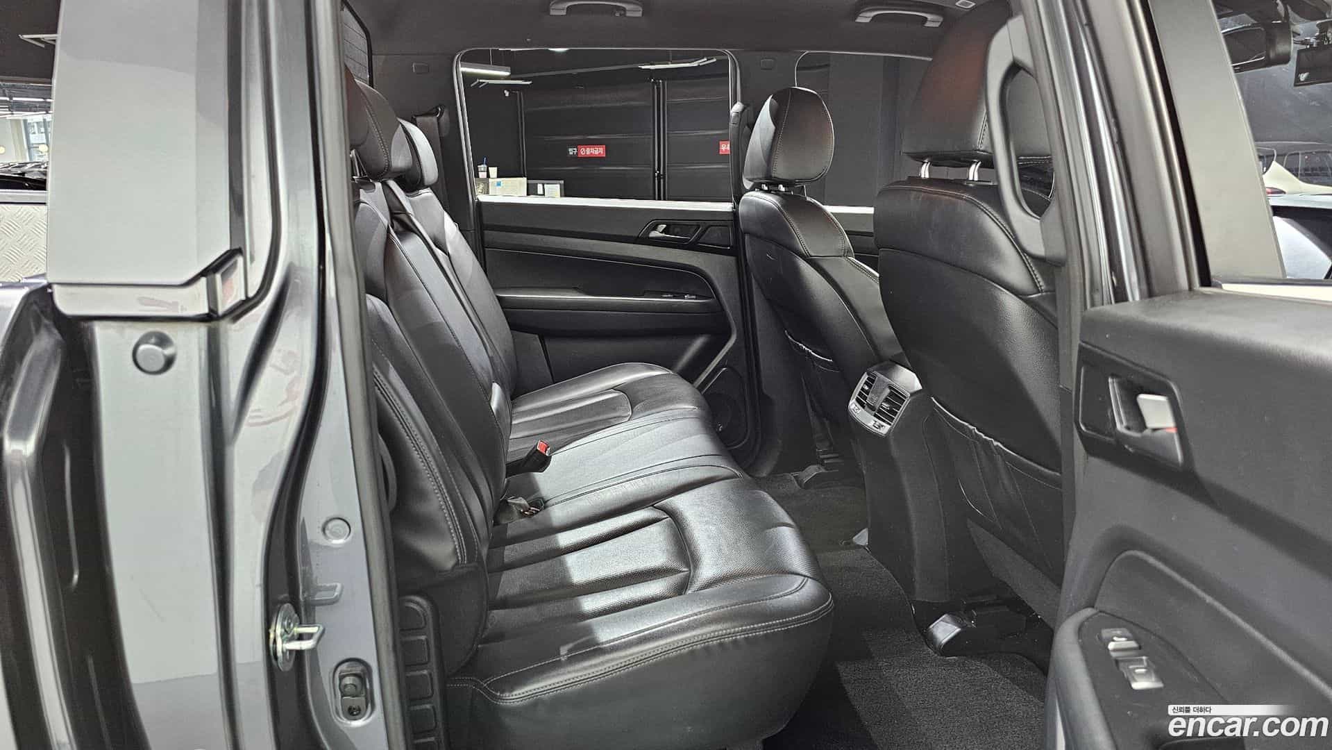 Rexton KG Mobility 2020.5-OPTION-015