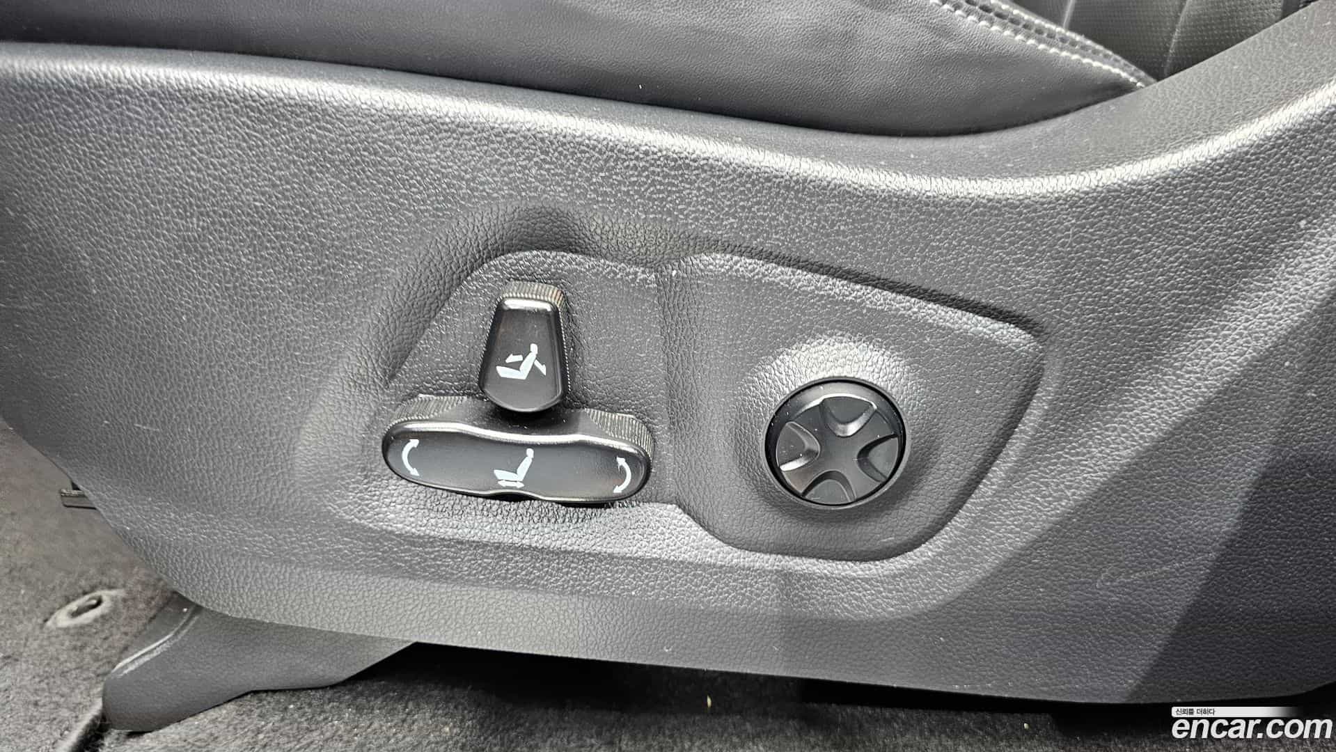 Rexton KG Mobility 2020.5-OPTION-040
