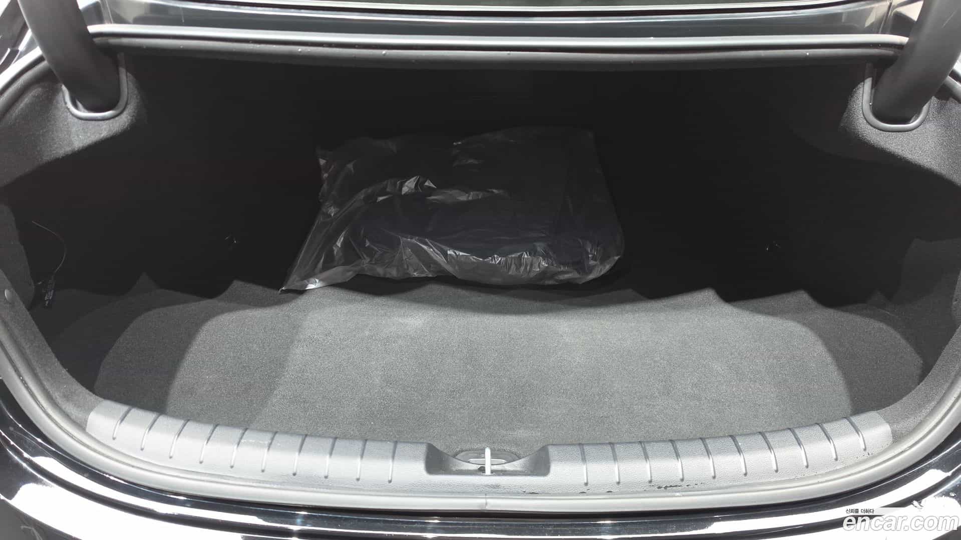 Grandeur Hyundai 2019.6-OPTION-021