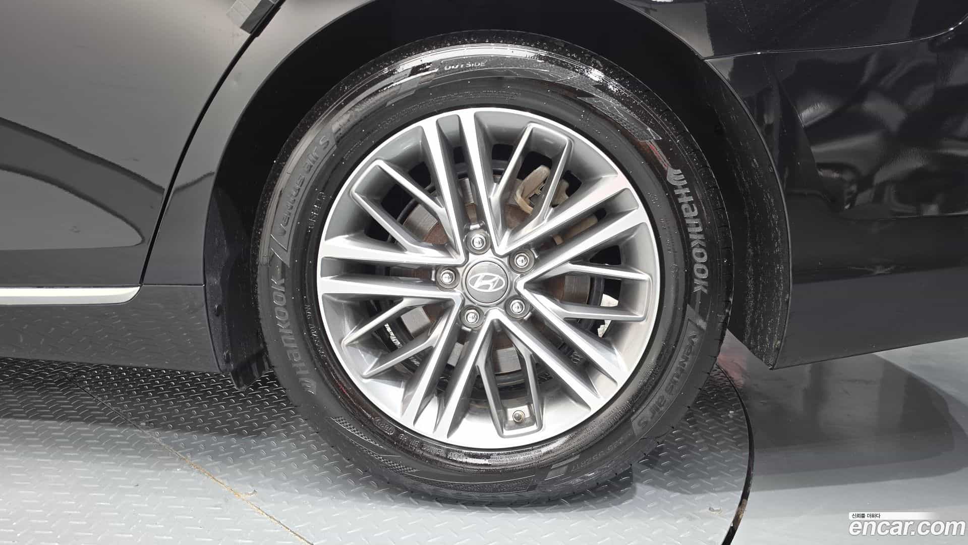 Grandeur Hyundai 2019.6-OUTER-031