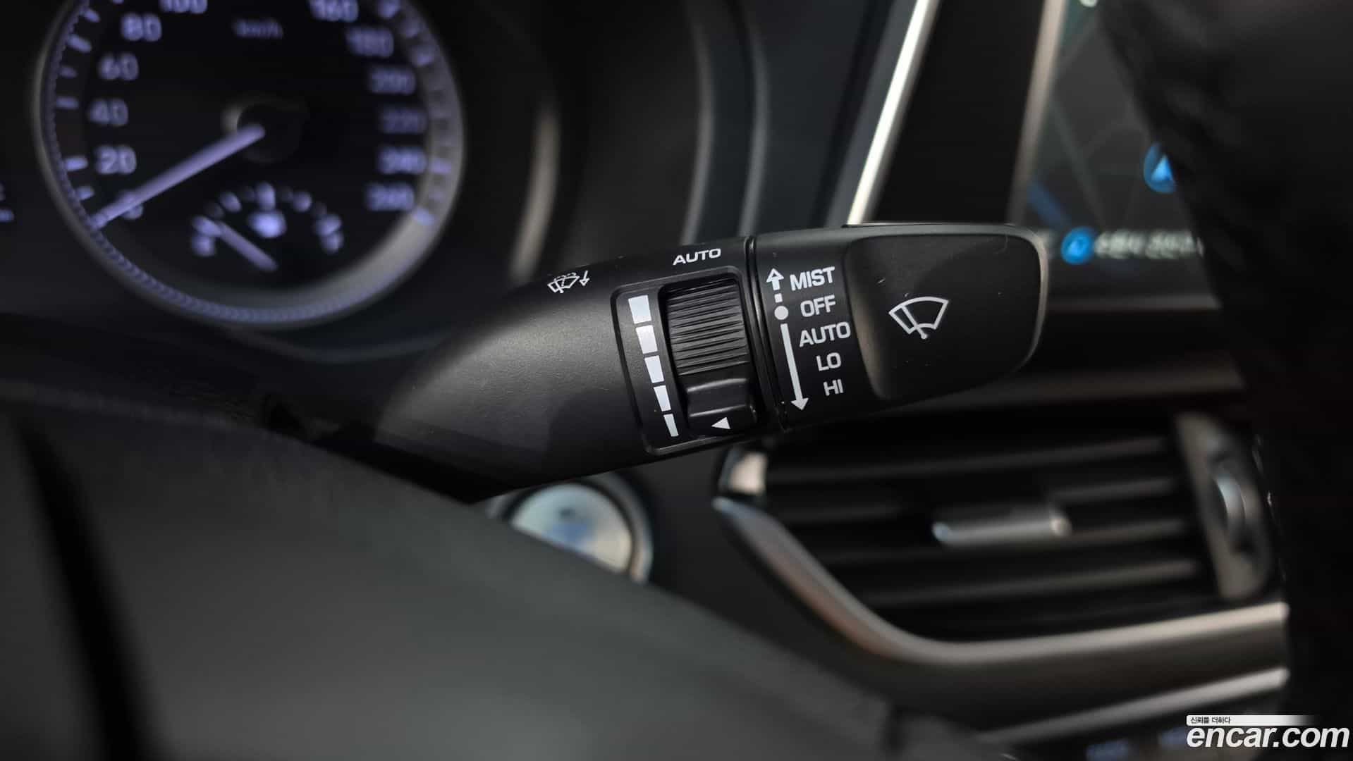Grandeur Hyundai 2019.6-OPTION-041