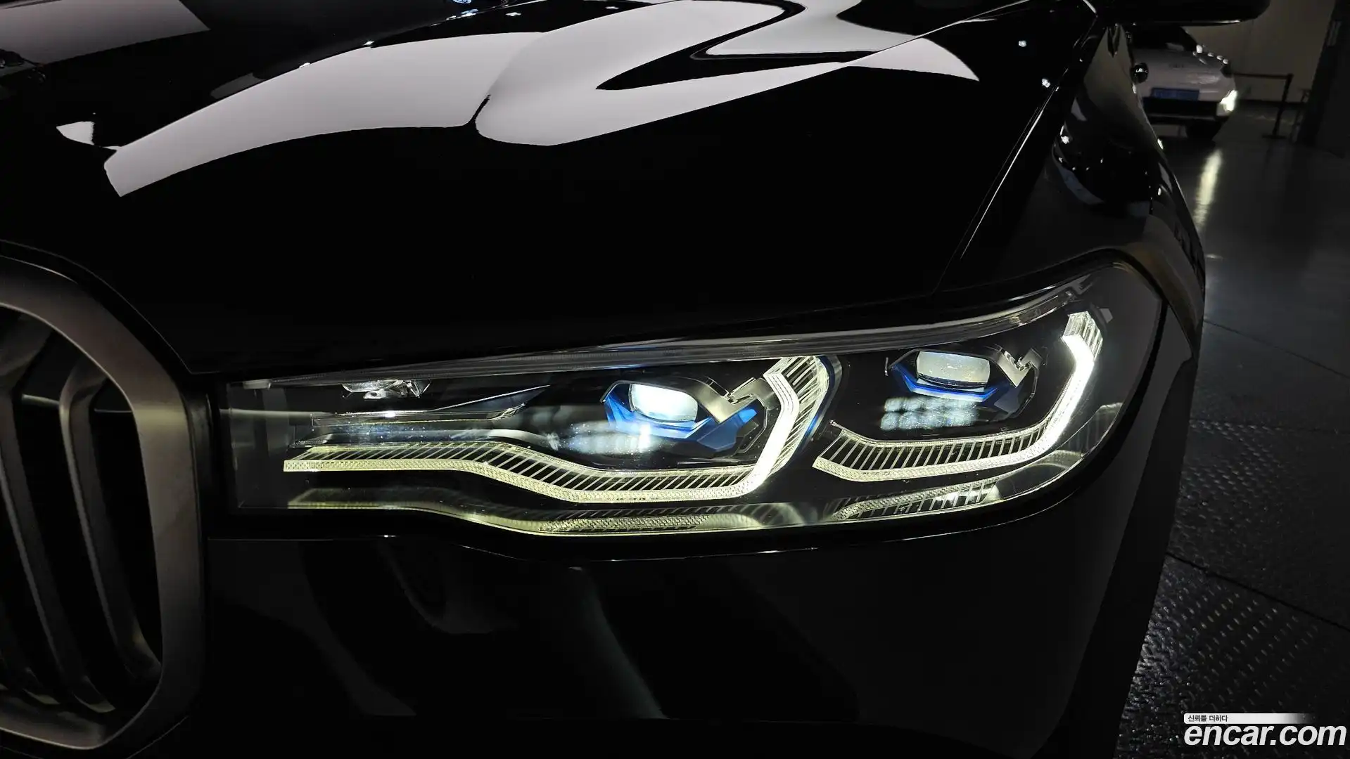 X7 BMW 2021.4-OUTER-032