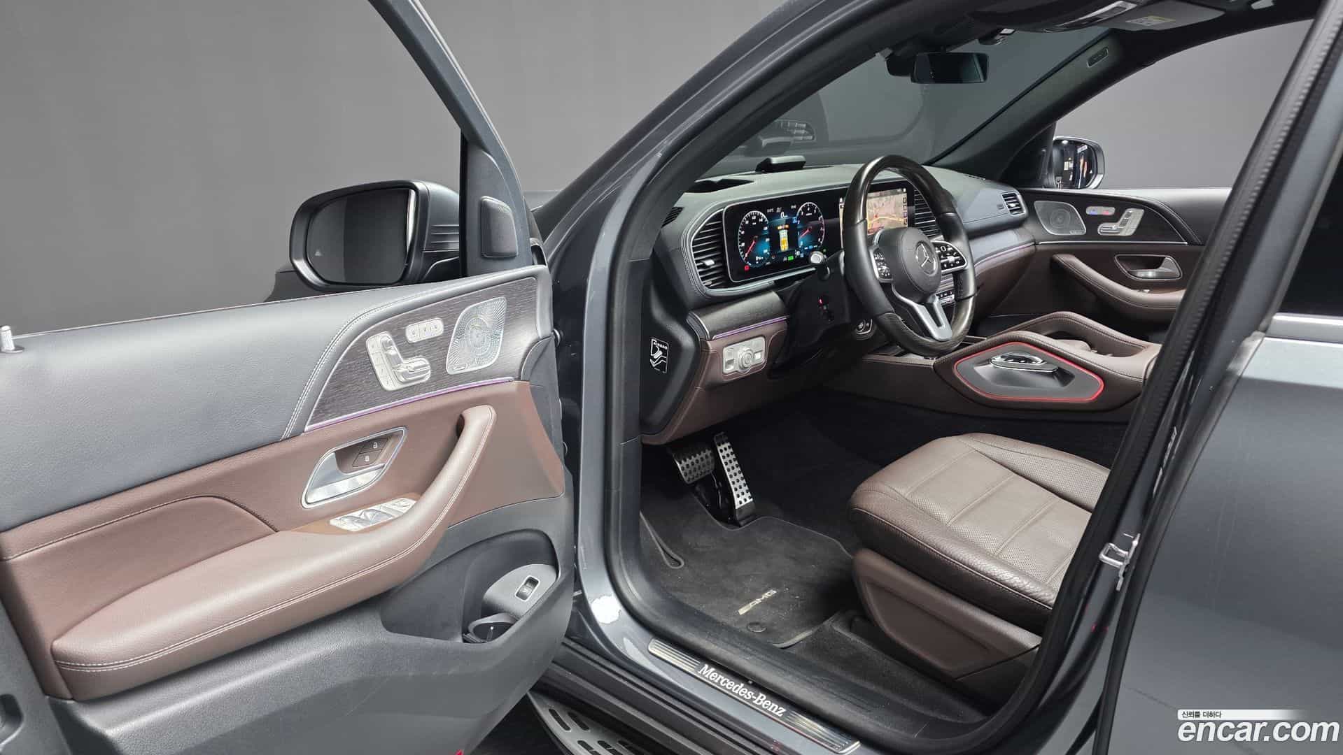 GLS-Class Mercedes-Benz 2021.4-INNER-010