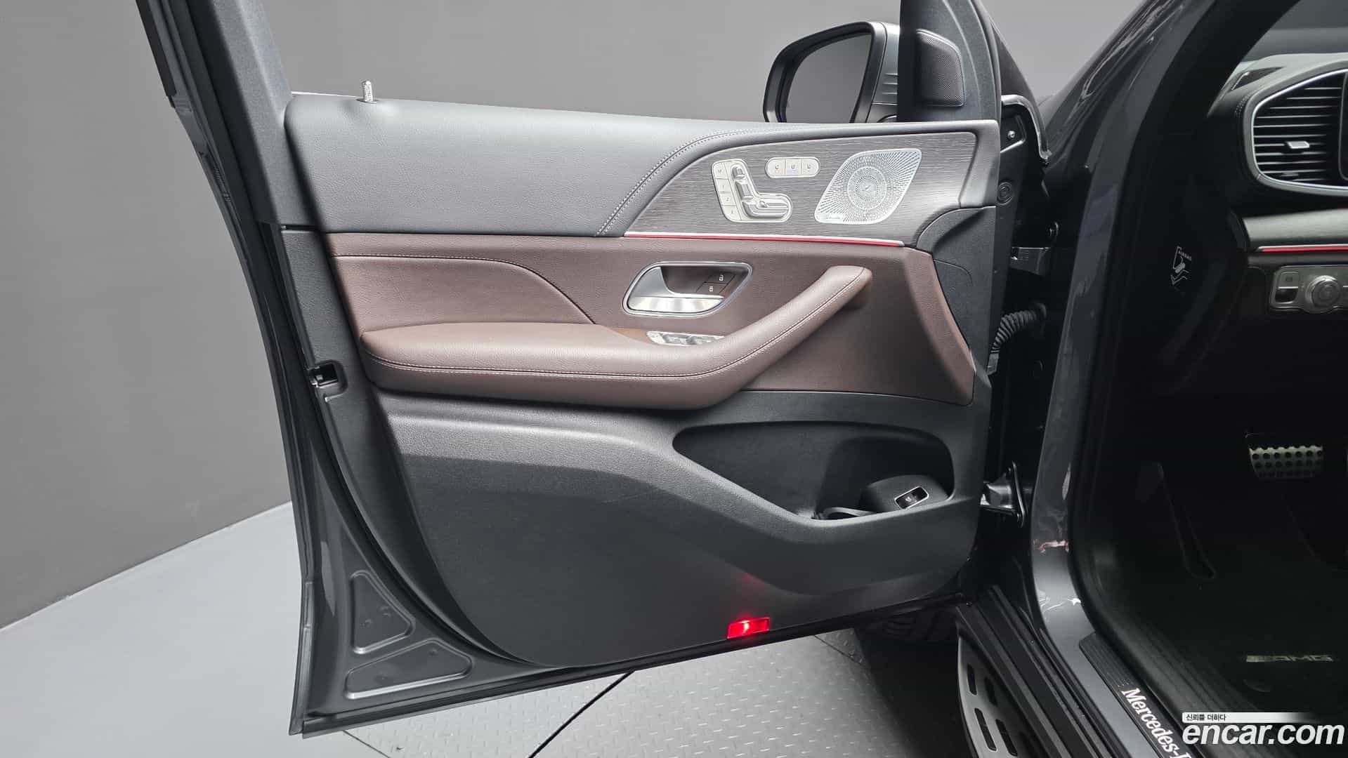 GLS-Class Mercedes-Benz 2021.4-INNER-034