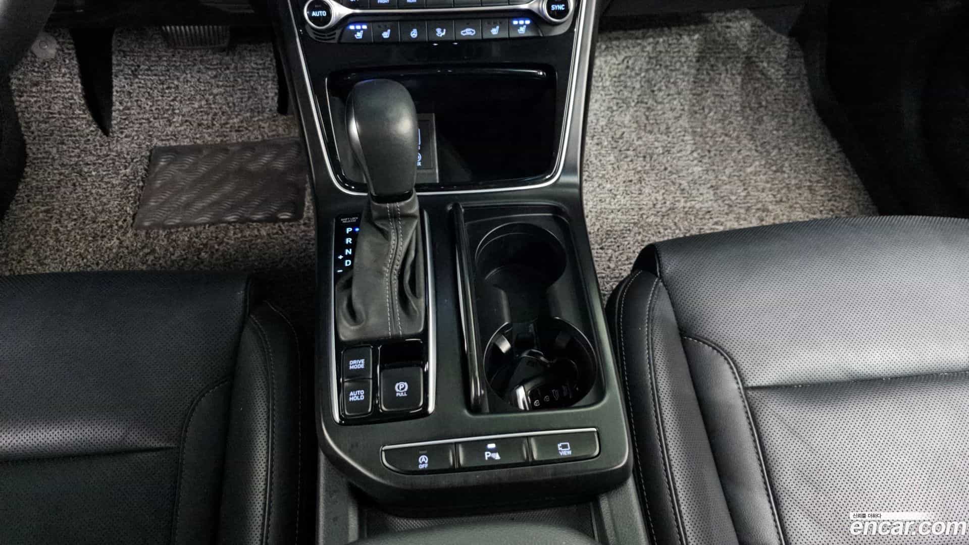 Grandeur Hyundai 2018.6-INNER-009