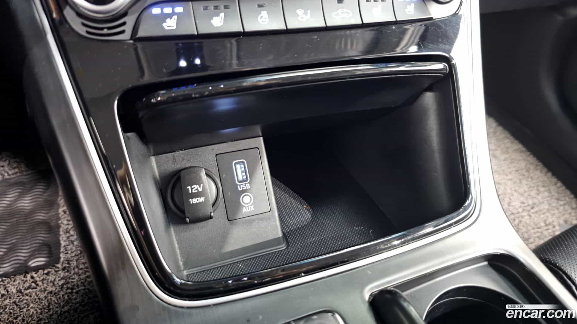Grandeur Hyundai 2018.6-OPTION-016