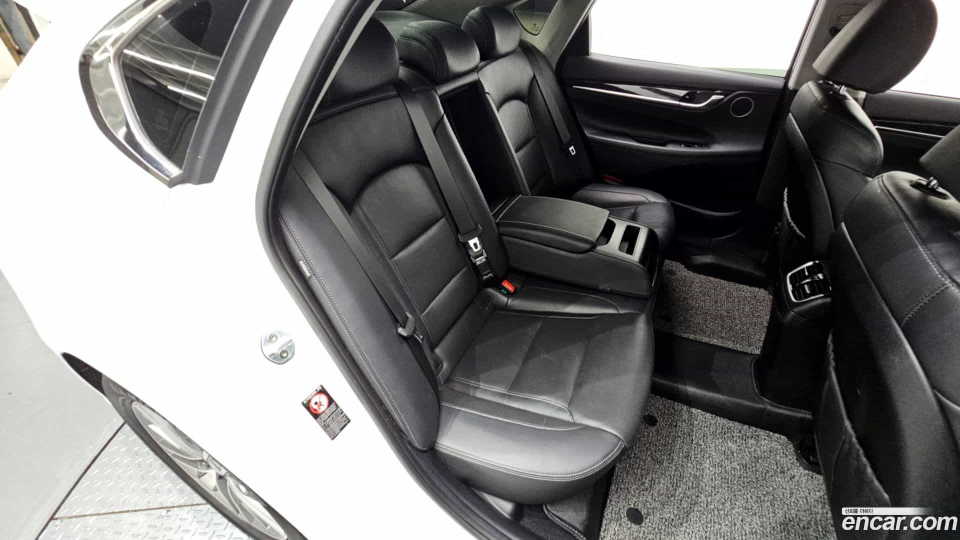Grandeur Hyundai 2018.6-OPTION-022