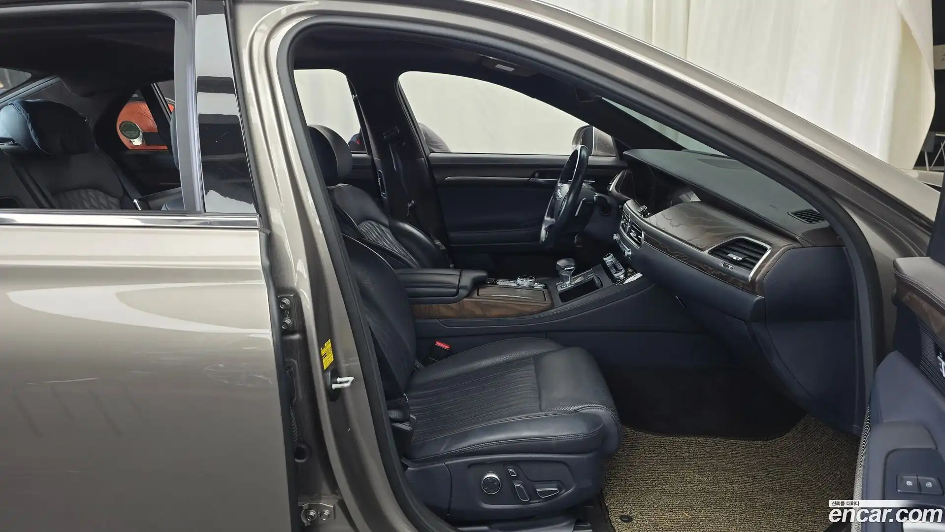 G90 Genesis 2018.10-INNER-036