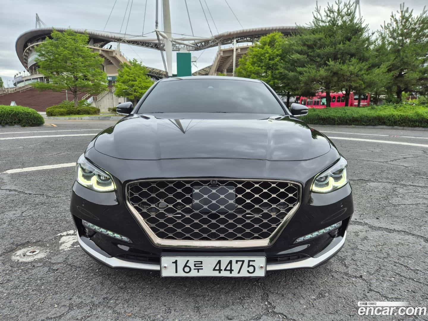 Grandeur Hyundai 2017.2-OUTER-001