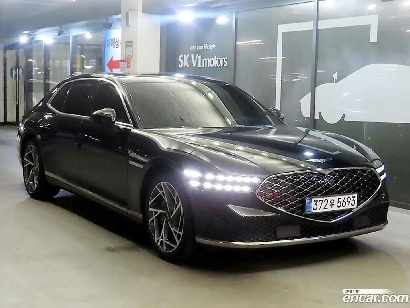 Main__Slider__Photo:G90 Genesis 2022.7-0