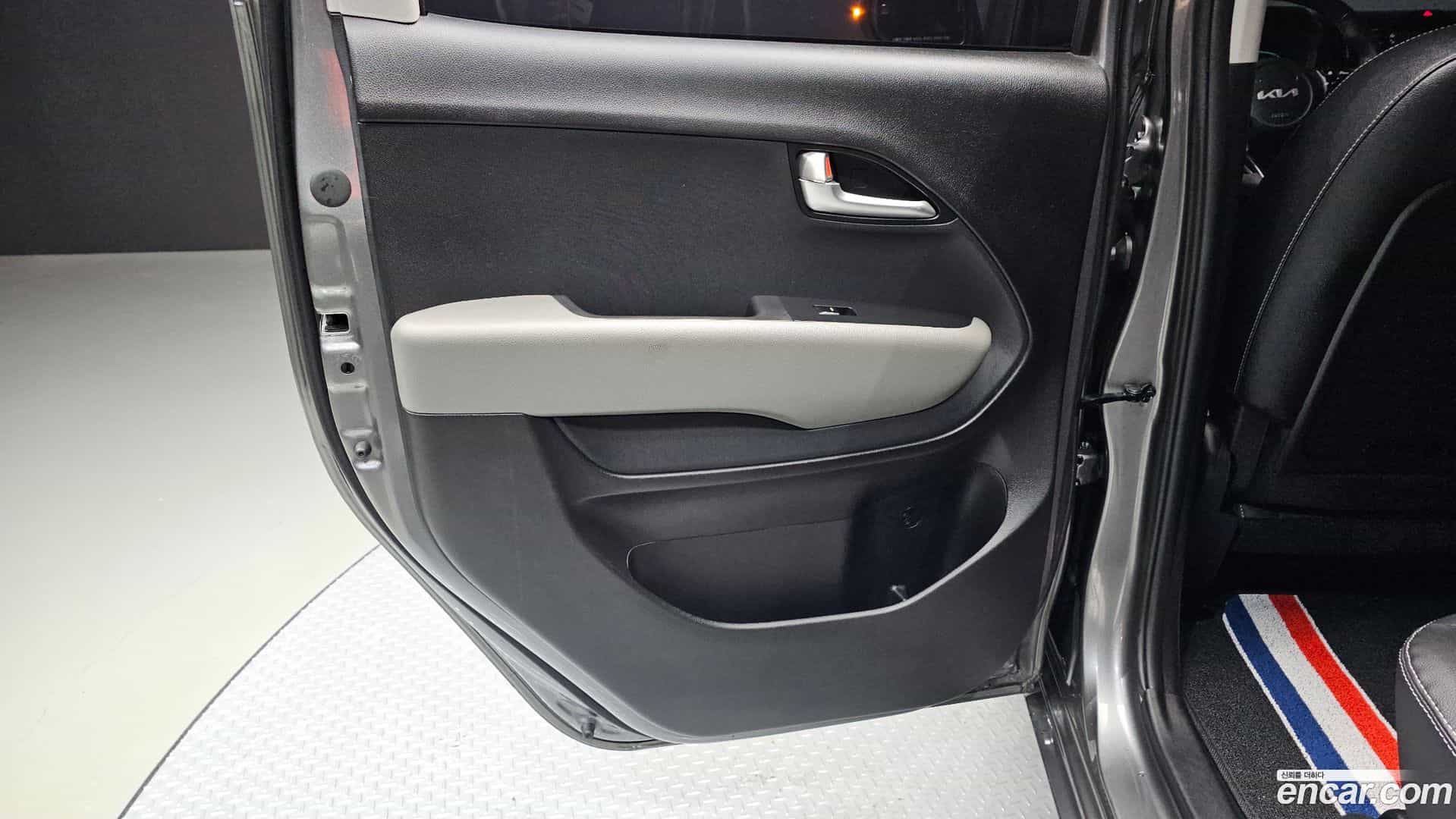RAY Kia 2023.5-INNER-035
