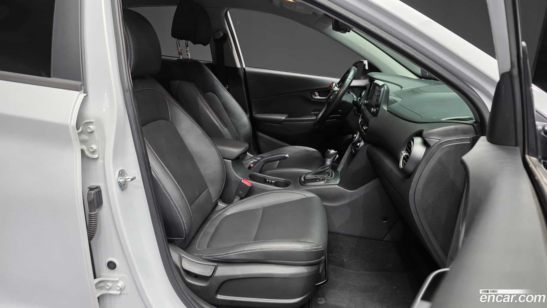 Kona Hyundai 2019.8-OPTION-015