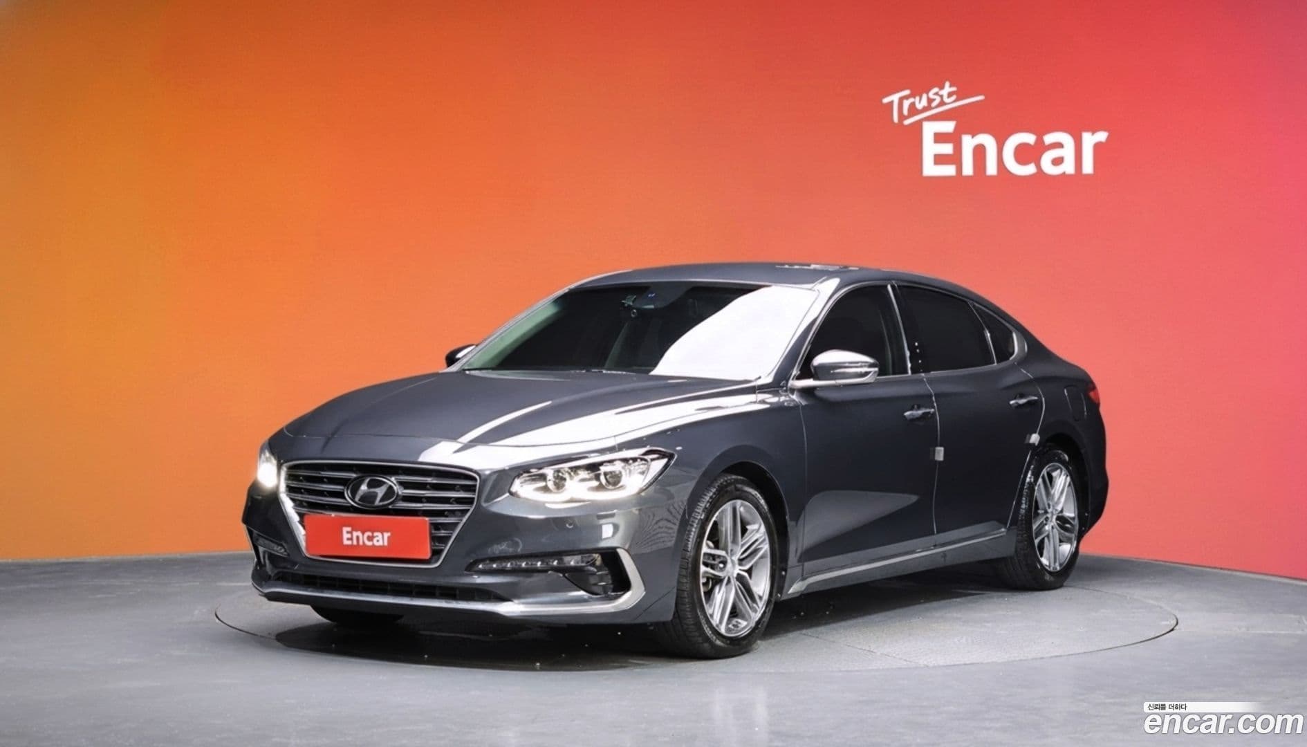 Main__Slider__Photo:Grandeur Hyundai 2018.2-0