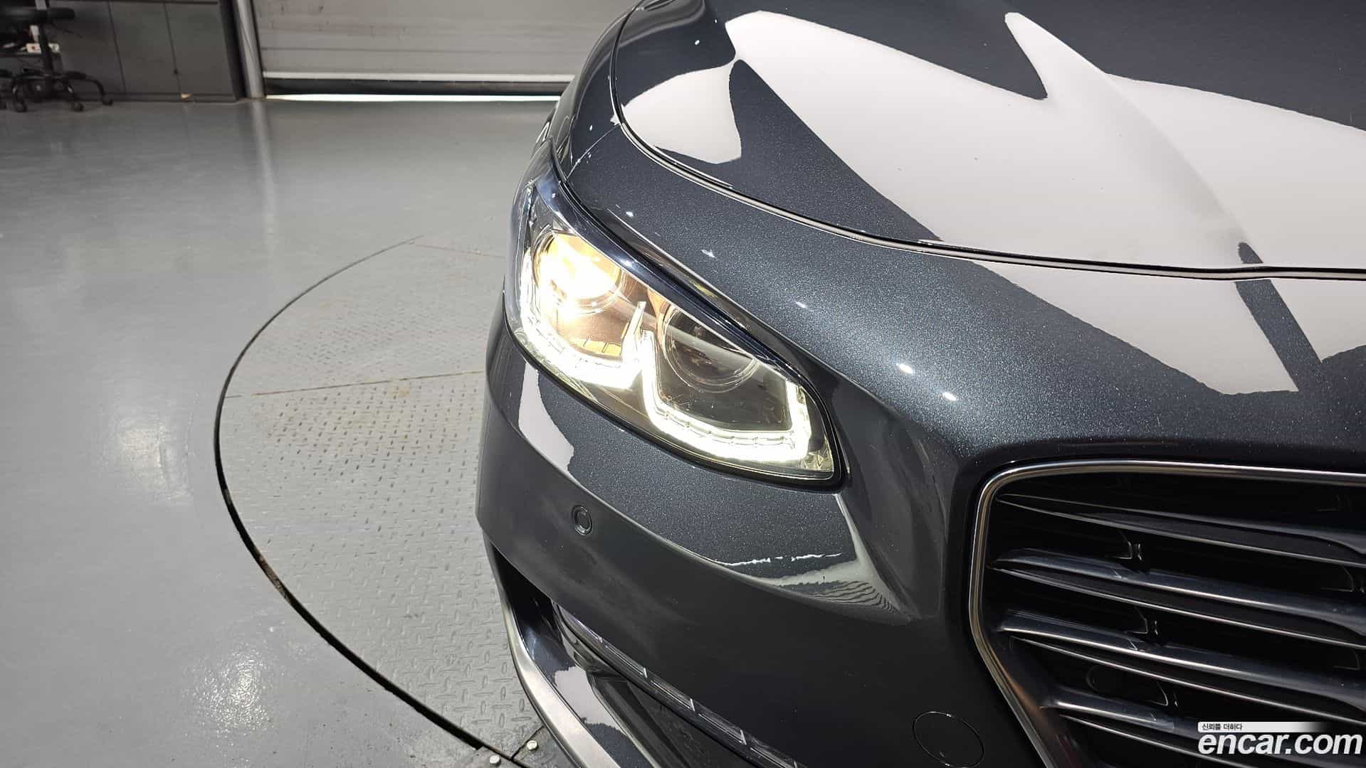 Grandeur Hyundai 2018.2-OUTER-032