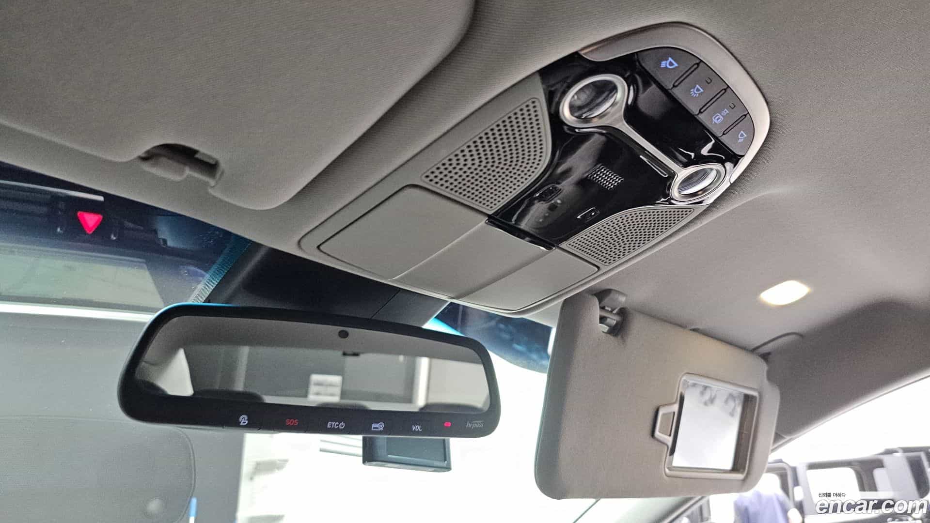 Grandeur Hyundai 2018.2-OPTION-040