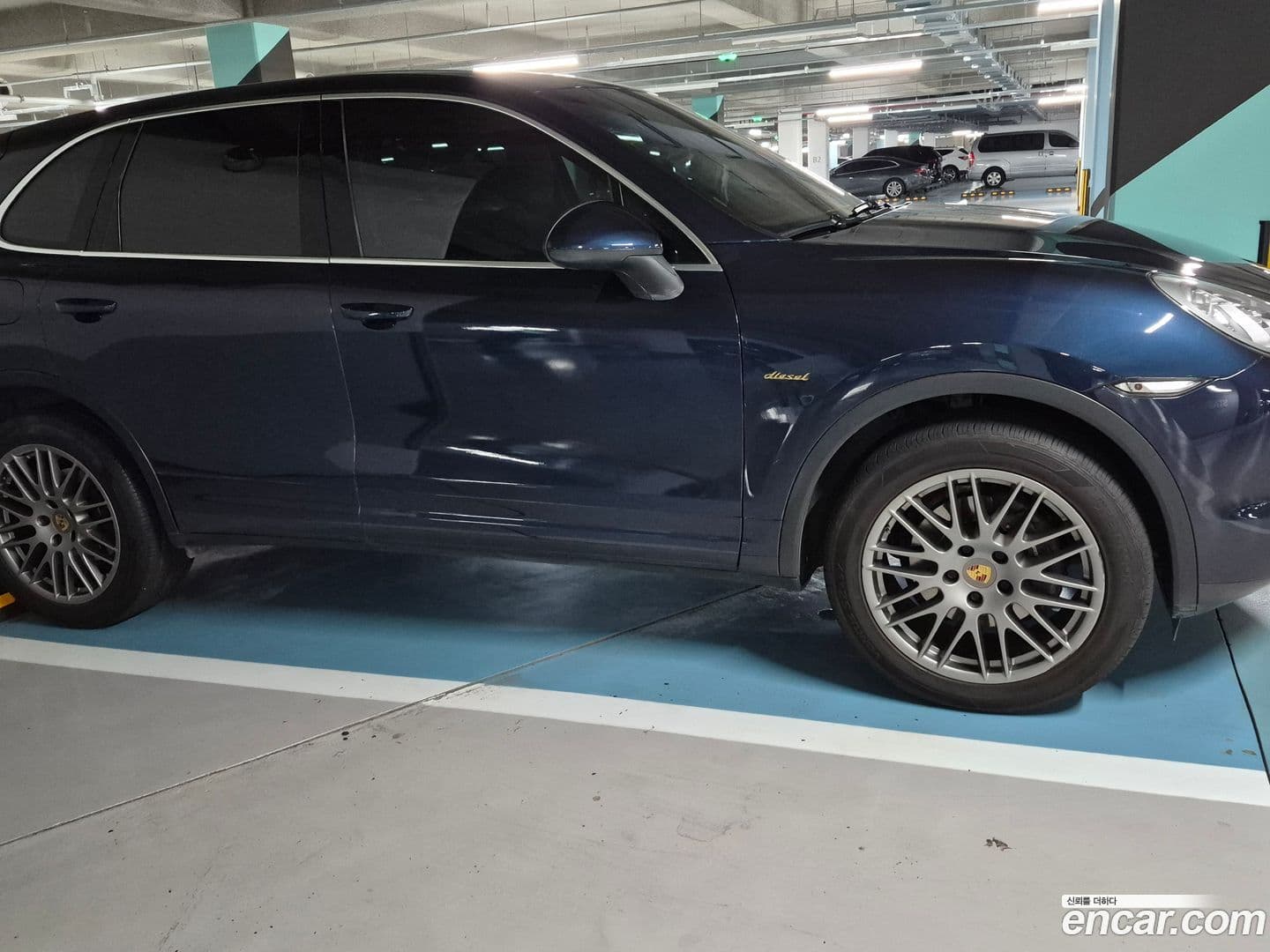 Main__Slider__Photo:Cayenne Porsche 2013.4-0