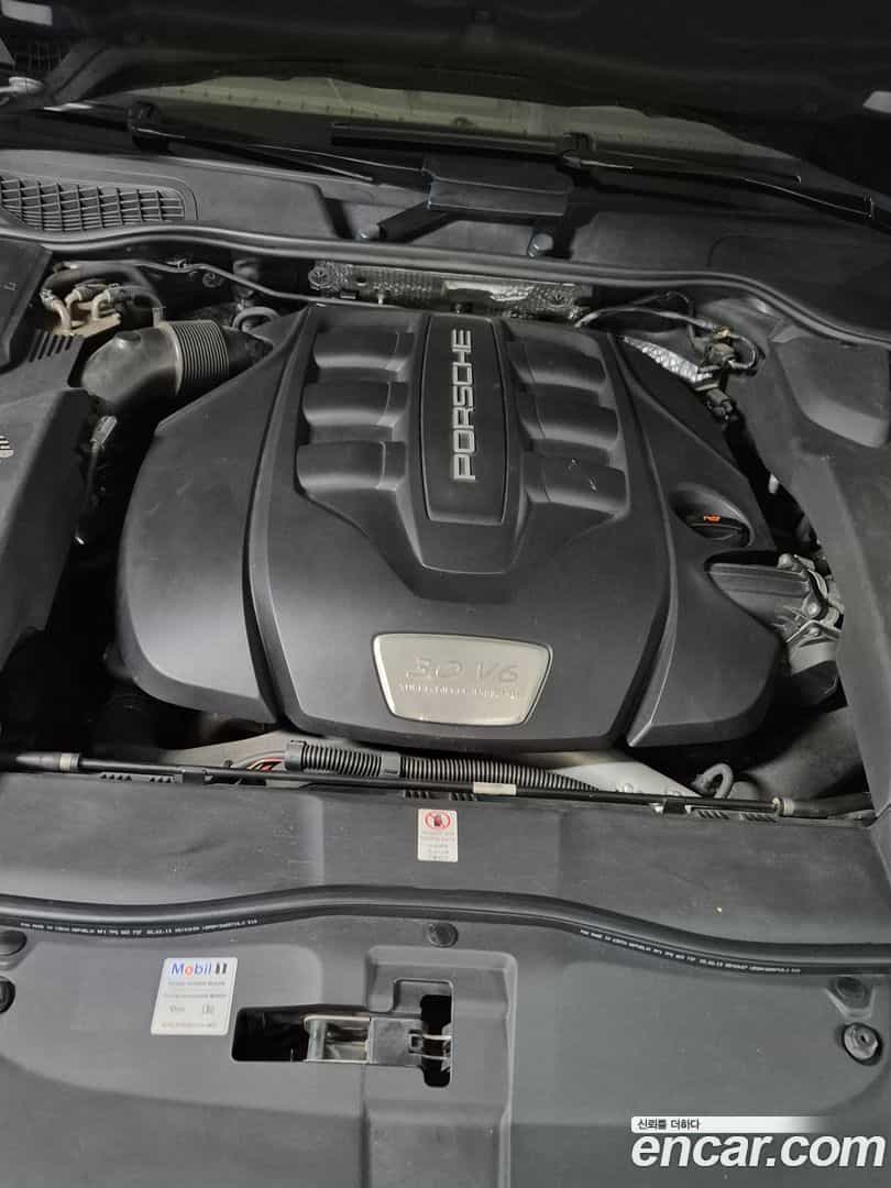 Cayenne Porsche 2013.4-OUTER-006